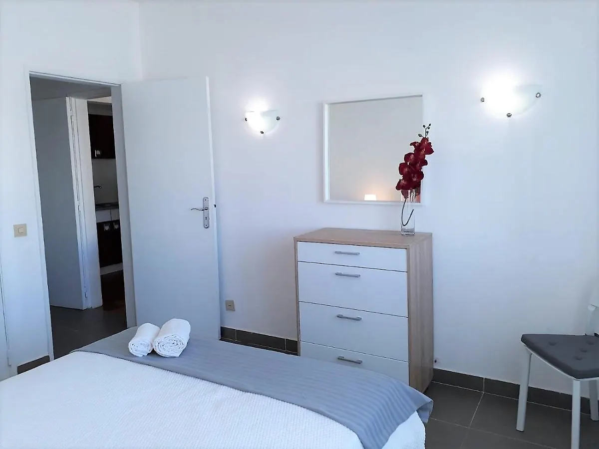 קווארטיירה Torre 6- Vista Cidade, Aconchegante, 80Mt Praia, Wifi דירה