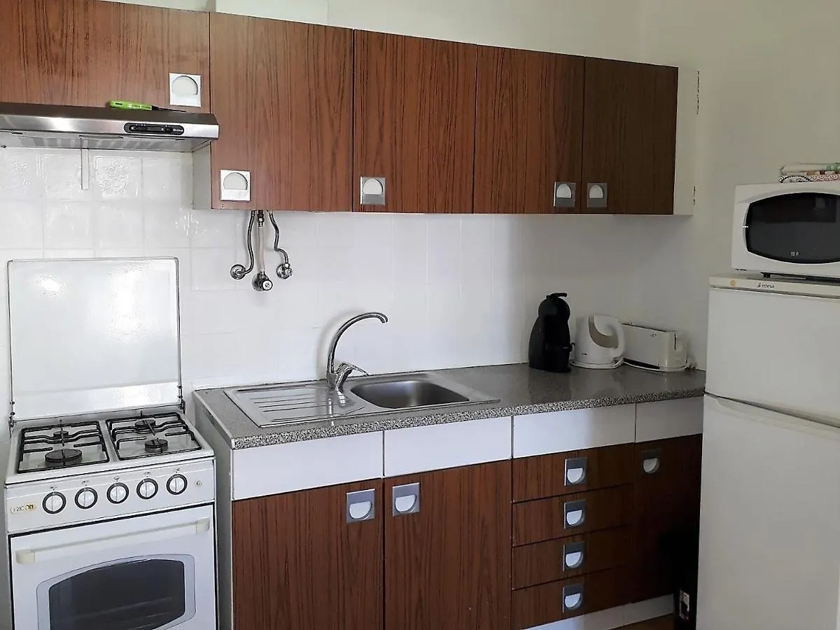 Torre 6- Vista Cidade, Aconchegante, 80Mt Praia, Wifi Quarteira 0*,
