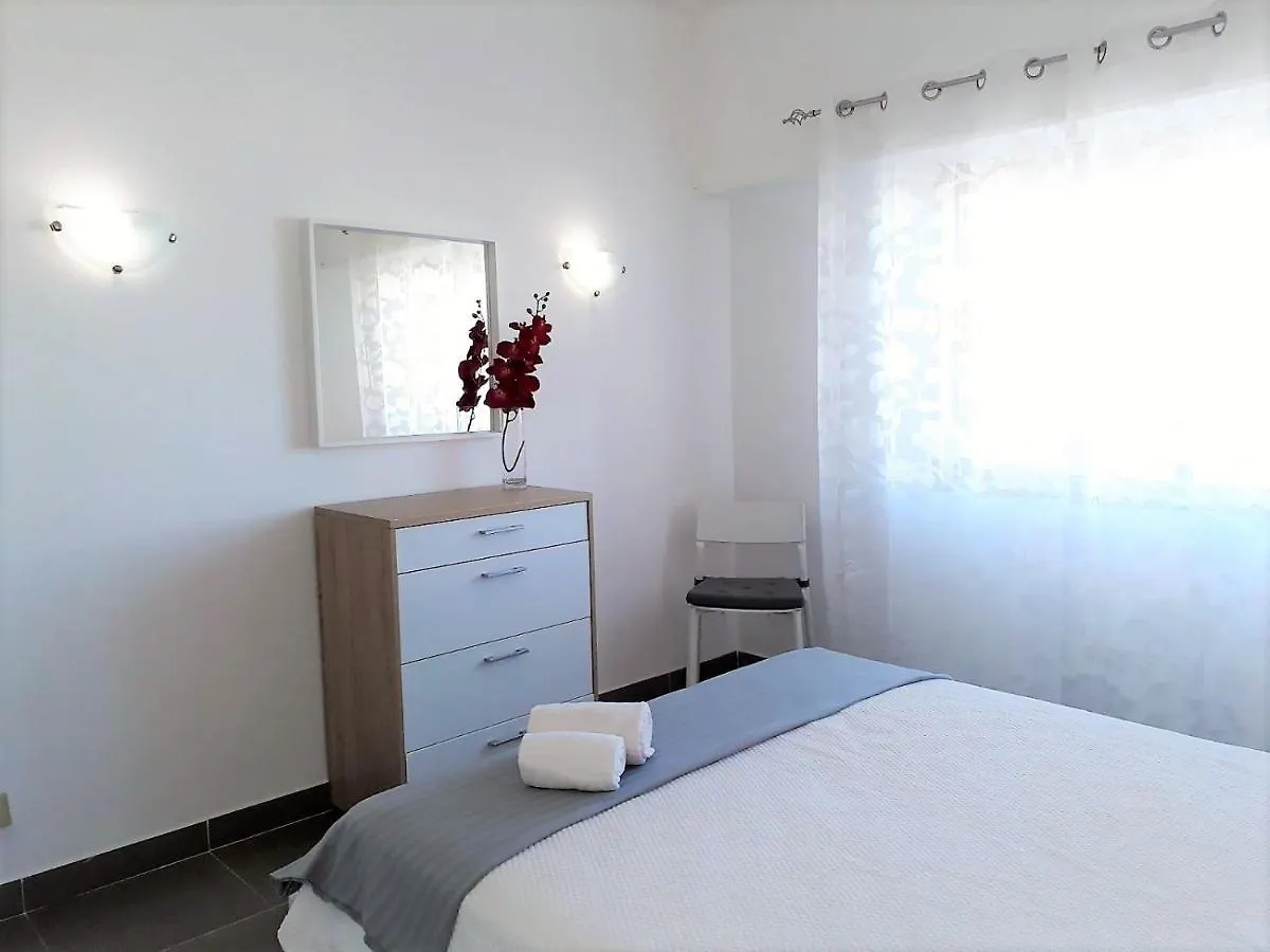 Apartamento Torre 6- Vista Cidade, Aconchegante, 80Mt Praia, Wifi Quarteira Portugal